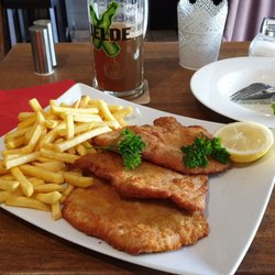 Schnitzel mit Pommes