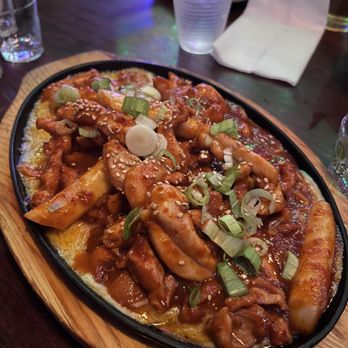 JJAN - Cheese Bath Spicy Chicken BBQ - Gastropubs Near Me - Los Angeles, California JJAN - Cheese Bath Spicy Chicken BBQ - Gastropubs Near Me - Los Angeles, California