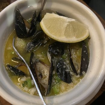 King Crab House - Mussels in white wine sauce - Seafood Near Me - Chicago, Illinois