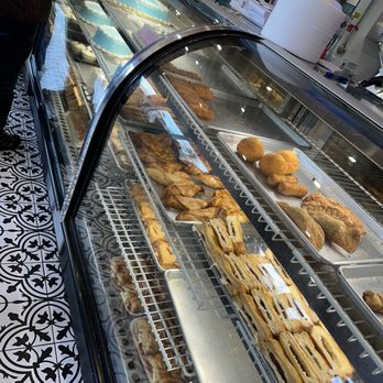 Party Cake Bakery - Bakeries Near Me - Miami, Florida Party Cake Bakery - Bakeries Near Me - Miami, Florida