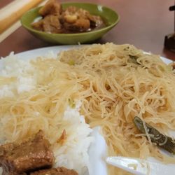 The Jeepney Stop - Pancit, white rice, pork