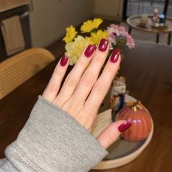 Logic Nails - Dip nails in strawberry wine