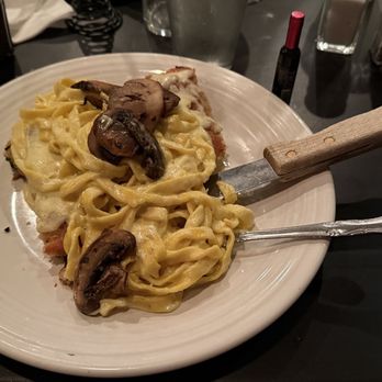 Morettis - Chicken Moretti - Italian Near Me - Dublin, Ohio Morettis - Chicken Moretti - Italian Near Me - Dublin, Ohio