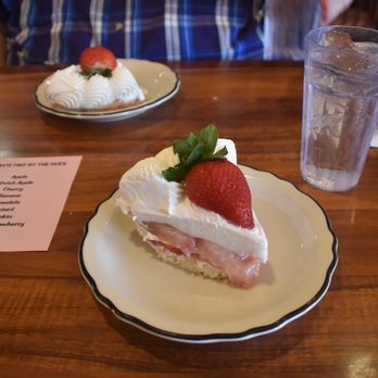 Anna Miller's - Bakeries Near Me - Aiea, Hawaii