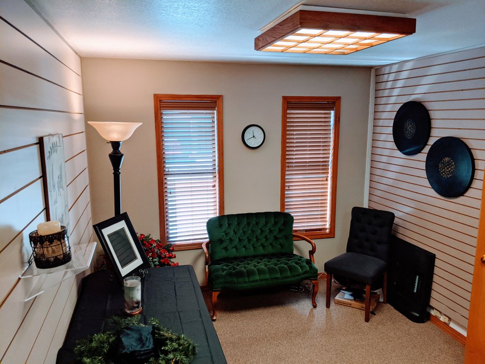 KEIZER FUNERAL CHAPEL Updated October 2024 25 Photos 4365 River