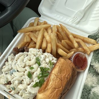 Pineapple Express Food Truck - SCG Sambrulee. Basically dynamite chicken (?) topped with Mac salad and a bruleed bun - Hawaiian Near Me Pineapple Express Food Truck - SCG Sambrulee. Basically dynamite chicken (?) topped with Mac salad and a bruleed bun - Hawaiian Near Me