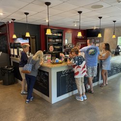 Cave Hollow West Winery