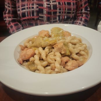 Lo Conte's Restaurant - Homemade fusilli with chicken - Italian Near Me - Boston, Massachusetts