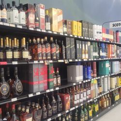 Gold Rush Liquor - Endless wall of booze