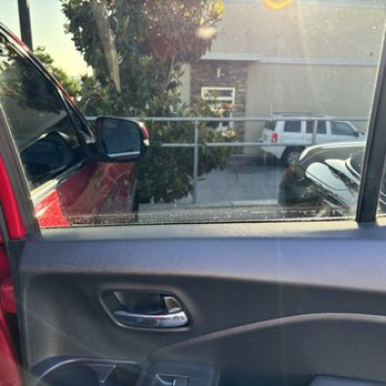 Exclusive Car Wash - Water marks on window - Car Wash Near Me - Los Angeles, California Exclusive Car Wash - Water marks on window - Car Wash Near Me - Los Angeles, California