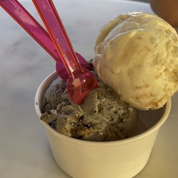 Sugar Mama Desserts - Yuzu Meringue and Black Sesame - Ice Cream & Frozen Yogurt Near Me - Milpitas, California Sugar Mama Desserts - Yuzu Meringue and Black Sesame - Ice Cream & Frozen Yogurt Near Me - Milpitas, California