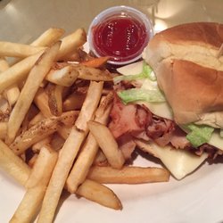 Miss Ida's Tea Room - Turkey burger