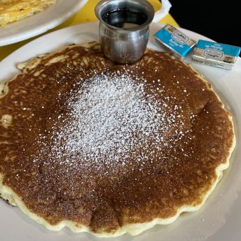 Fred 62 - Single Pancake - Diners Near Me - Los Angeles, California