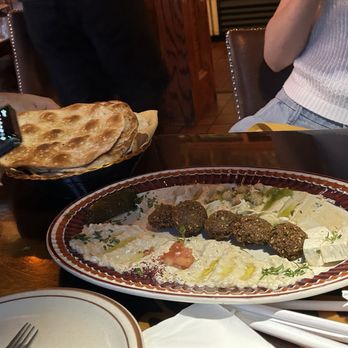 Al Bawadi Grill - Mediterranean Near Me - Bridgeview, Illinois