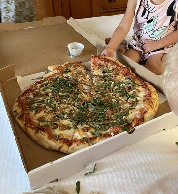 Martolli's Hand Tossed Pizza by null
