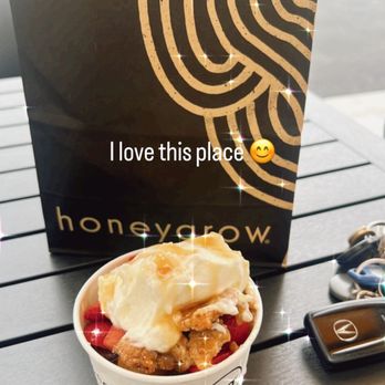 honeygrow - Creating my own - Salad Near Me - Owings Mills, Maryland
