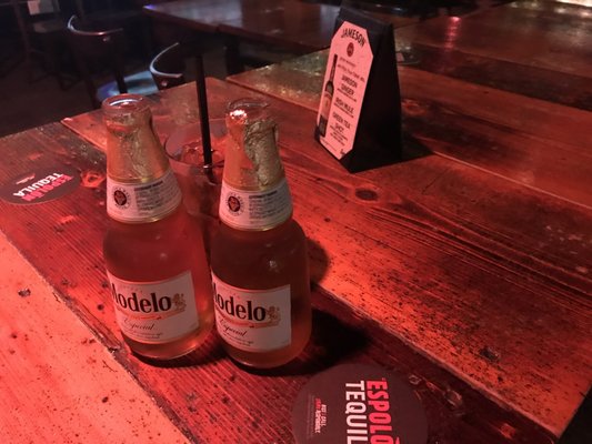 Molly's Pub by null