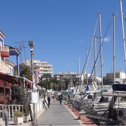 Apartamentos Marina Internacional - Foto exterior de Marina Internacional paseo maritimo junto al mar