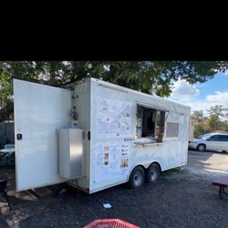 Crystal Mexican Market - Taco trailer out back