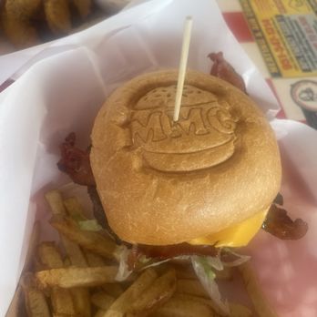 Mad Madeline's Grill - Cali ABC Burger - Burgers Near Me - Temecula, California