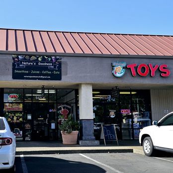 Nature's Goodness - Exterior - Next to the toy store and facing Rey Azteca - Juice Bars & Smoothies Near Me - Carmichael, California