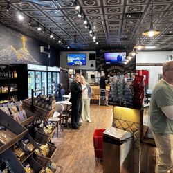 Neapolis - Inside store