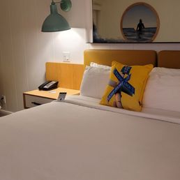 Ocean side room Ocean side room
