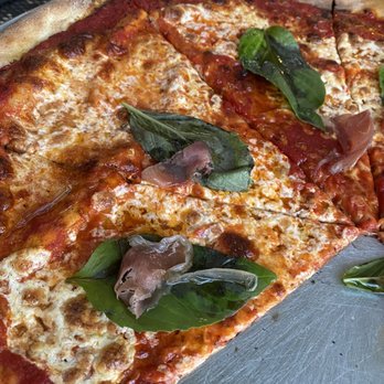 Craft Pizza - Amore pizza - Pizza Near Me - Chicago, Illinois Craft Pizza - Amore pizza - Pizza Near Me - Chicago, Illinois