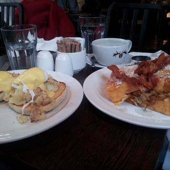 Moose Coffee - Eggs Benedict and French toast...moose style! - American Near Me - Manchester, XGM