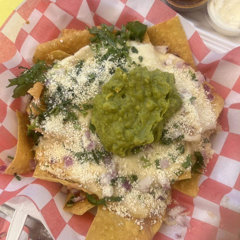 Olla Taqueria Gutierrez - Nachos - Mexican Near Me - Covington, Kentucky Olla Taqueria Gutierrez - Nachos - Mexican Near Me - Covington, Kentucky