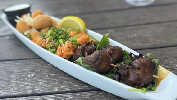 Buck & Honey's - Monona by null