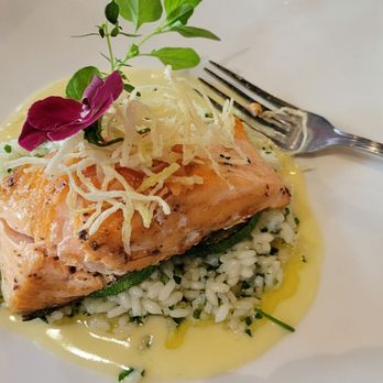 ONE Bar & Grill - Faroe salmon with risotto - New American Near Me - Fairfax, Virginia ONE Bar & Grill - Faroe salmon with risotto - New American Near Me - Fairfax, Virginia