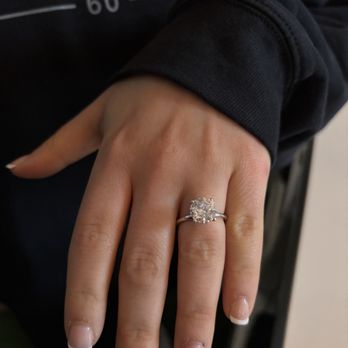 Golden String - Jewelry Near Me - Los Angeles, California