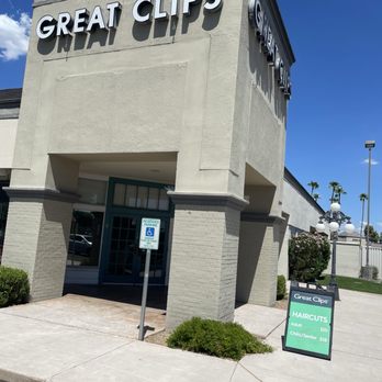 Great Clips - Outside - Hair Salons Near Me - Mesa, Arizona