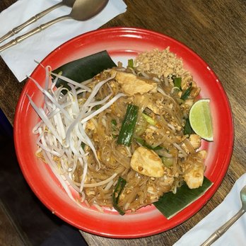 Rua Thai Restaurant - Pad Thai - Thai Near Me - Brooklyn, New York Rua Thai Restaurant - Pad Thai - Thai Near Me - Brooklyn, New York
