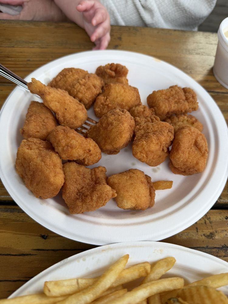 Mermaid's Island Grill Image