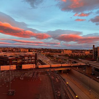54thirty Rooftop - Beautiful sunrise. - Lounges Near Me - Denver, Colorado