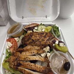 Original Dog Tracks - Greek Salad with Chicken
