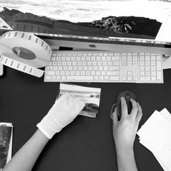 Signature Photo Organizing - Signature Photo Organizing helps you organize, combine, dedupe, manage and enjoy your digital photo collection.