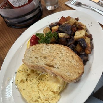 Blackwood - Two Eggs Plates - Thai Near Me - San Francisco, California