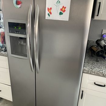 Melissa’s Cleaning Service - Fridge - Home Cleaning Near Me Melissa’s Cleaning Service - Fridge - Home Cleaning Near Me