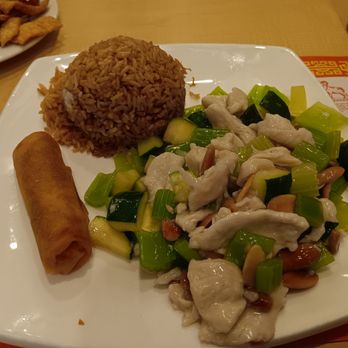Golden China - Almond Chicken - Chinese Near Me - Southlake, Texas