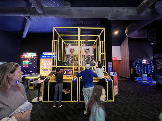 Dave & Buster's Denver by null