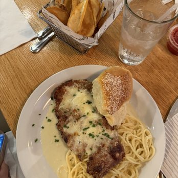 Crispelli's Bakery & Pizzeria - CHICKEN PARMESAN 19.50
spaghetti, marinara, mozzarella, parmigiano reggiano - Pizza Near Me - Troy, Michigan Crispelli's Bakery & Pizzeria - CHICKEN PARMESAN 19.50
spaghetti, marinara, mozzarella, parmigiano reggiano - Pizza Near Me - Troy, Michigan