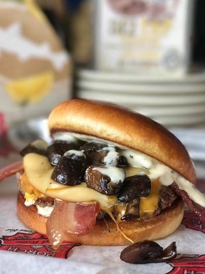 BackPorch DraftHouse West by null
