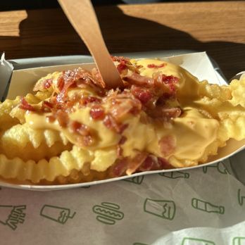 Shake Shack - Fast Food Near Me - Los Angeles, California Shake Shack - Fast Food Near Me - Los Angeles, California