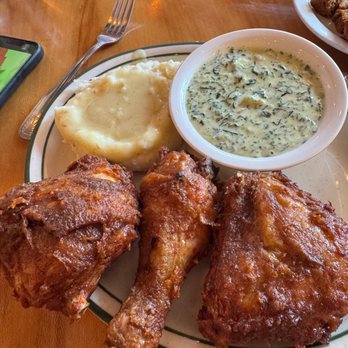 Dinah's Comfort Kitchen - Comfort Chicken Dinner - Waffles Near Me - Culver City, California Dinah's Comfort Kitchen - Comfort Chicken Dinner - Waffles Near Me - Culver City, California