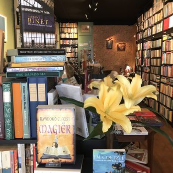 Huijsing Books - Used Bookstore Near Me - Haarlem, New Hampshire