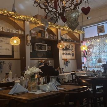 Cafe Alsace - Warm lighting. - French Near Me - Decatur, Georgia Cafe Alsace - Warm lighting. - French Near Me - Decatur, Georgia