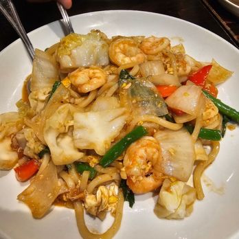 Buddha Thai Bistro - Drunken Noodle - Thai Near Me - Vacaville, California